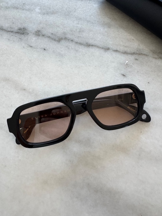 Elisa Johnson Jane Mini Sunglasses - BRAND NEW IN BOX! main image 4